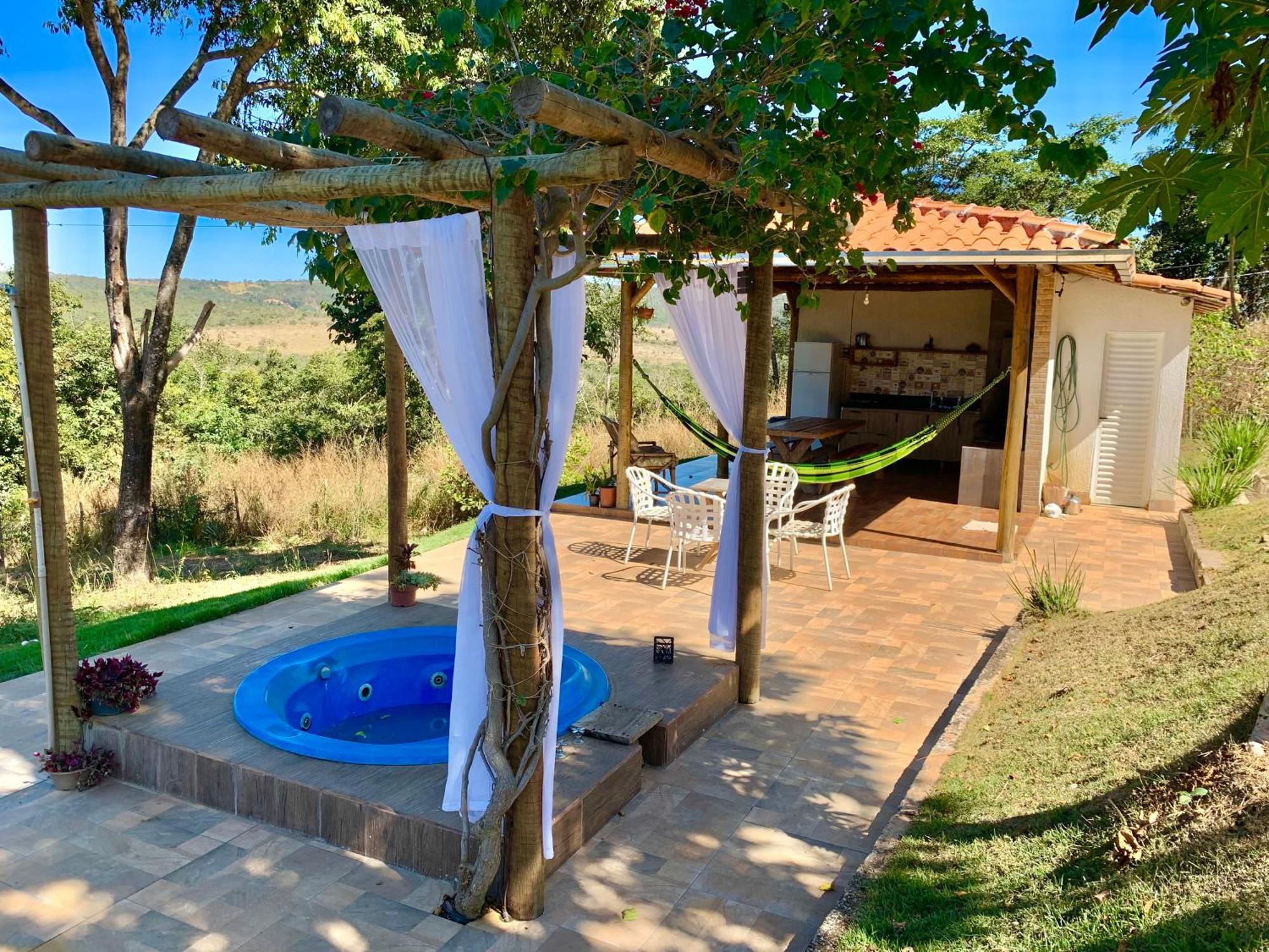 Chale Com Jacuzzi Vista Do Lago Alexania Exterior photo